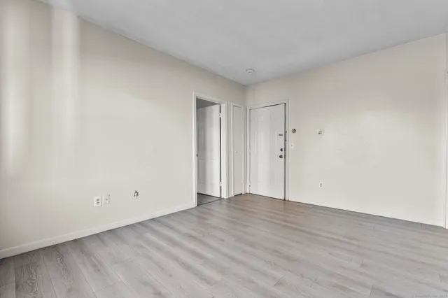 $1,250 | 174 Ashley Street, Unit C3, Hartford, CT 06105