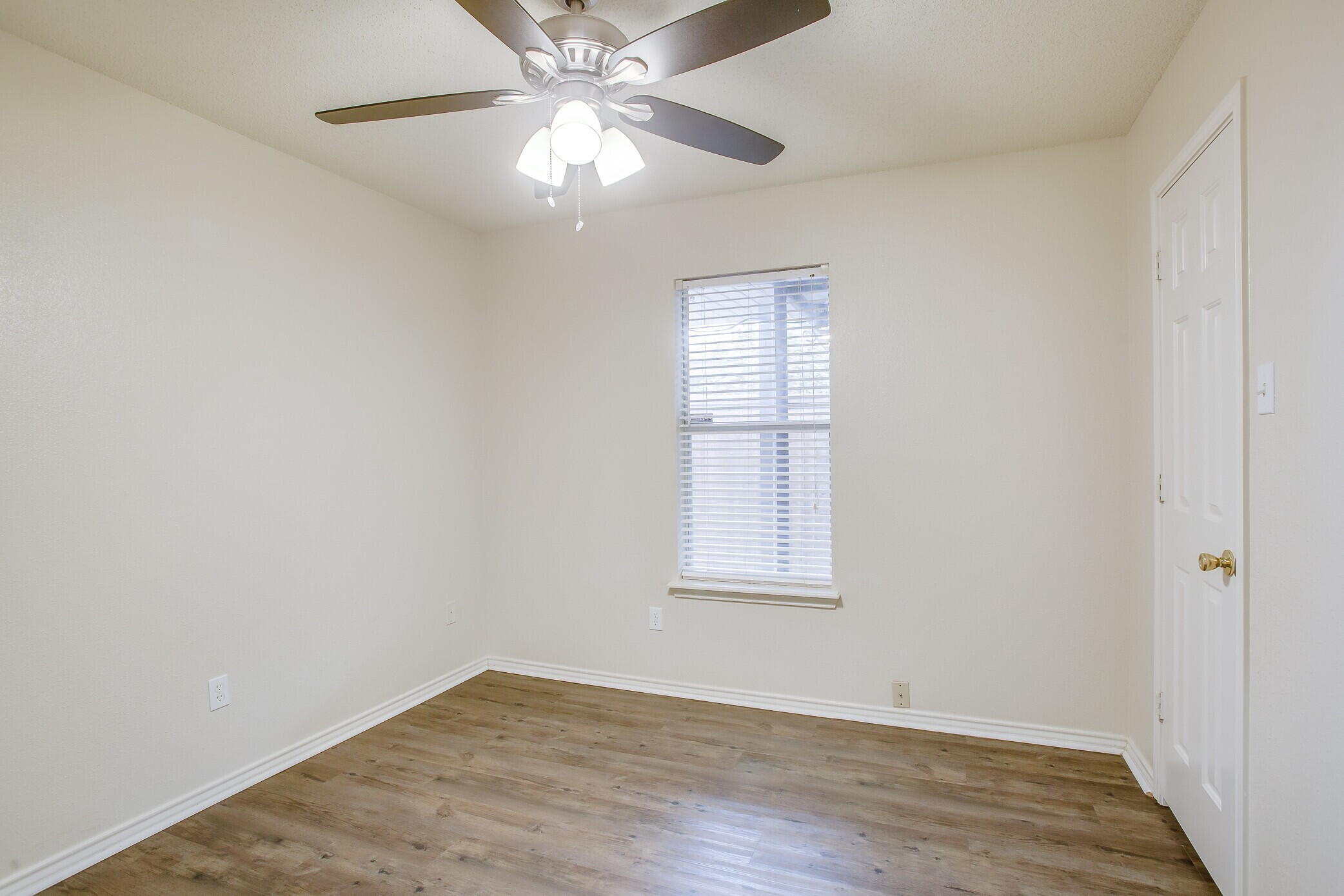 2709 110th Street Lubbock, TX 79423 - Photo 9 of 14 i-9