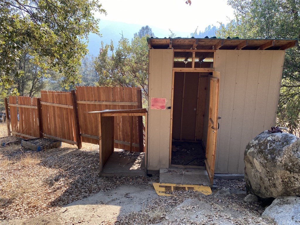 2245 Kemble Road Mariposa, CA 95338 - Photo 1 of 1 Gallery Image 1