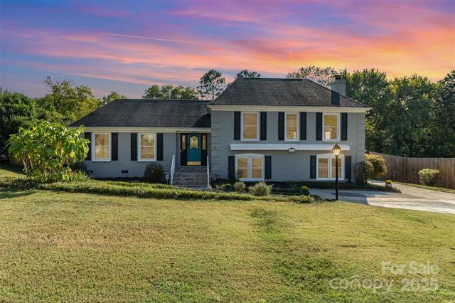 $925,000 | 4212 Montibello Drive, Charlotte, NC 28226