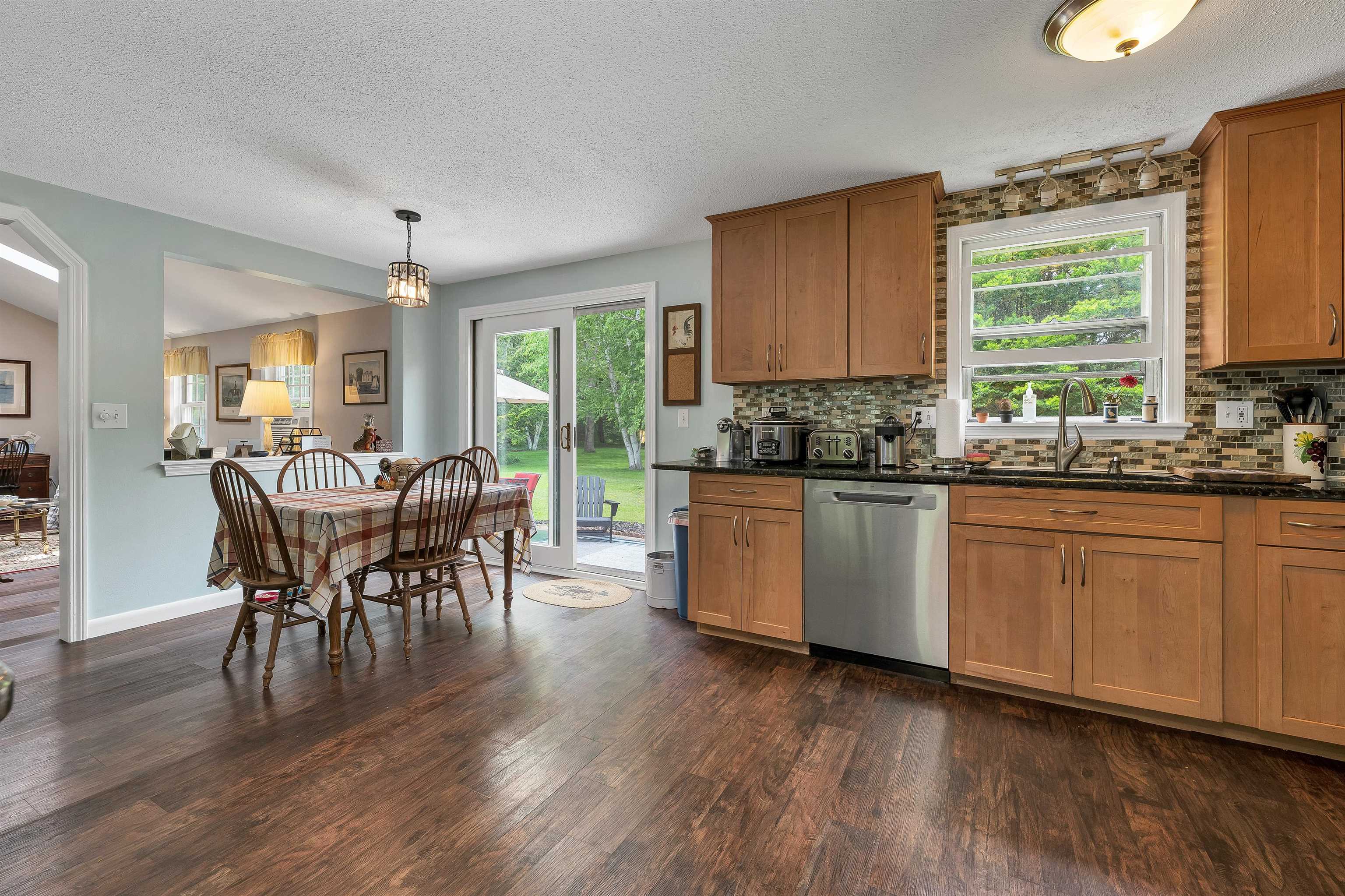8 Toftree Lane Dover, NH 03820 - Photo 6 of 43