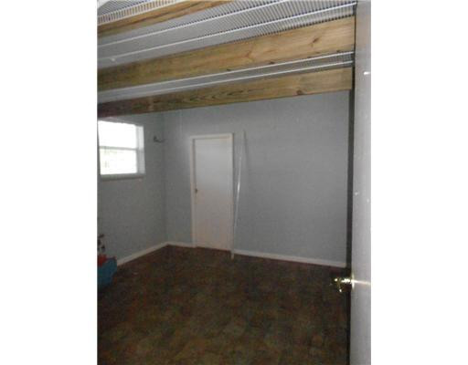 4630 West Park Road Hollywood, FL 33021 - Photo 11 of 17 Studio/Study/Office