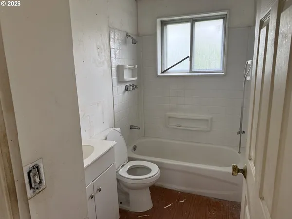 $325,000 | 395 East 46th Avenue, Eugene, OR 97405