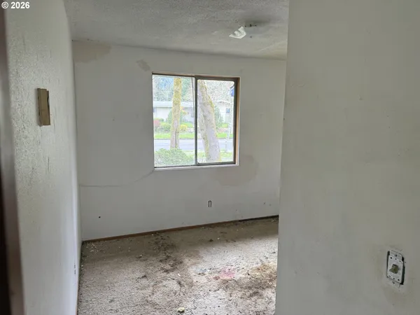 $325,000 | 395 East 46th Avenue, Eugene, OR 97405