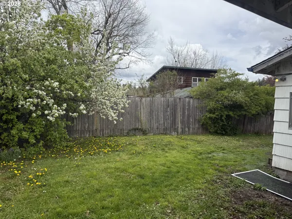 $325,000 | 395 East 46th Avenue, Eugene, OR 97405