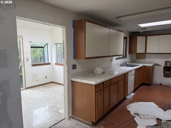 $325,000 | 395 East 46th Avenue, Eugene, OR 97405