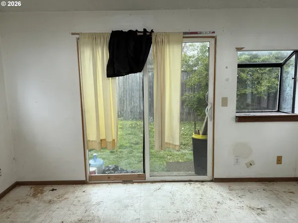 $325,000 | 395 East 46th Avenue, Eugene, OR 97405