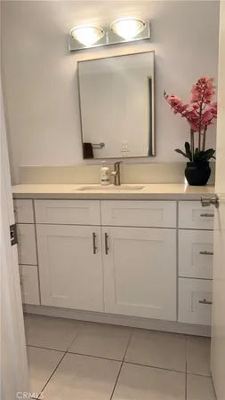 $2,200 | 1000 North Macarthur, Unit 93, Santa Ana, CA 92707