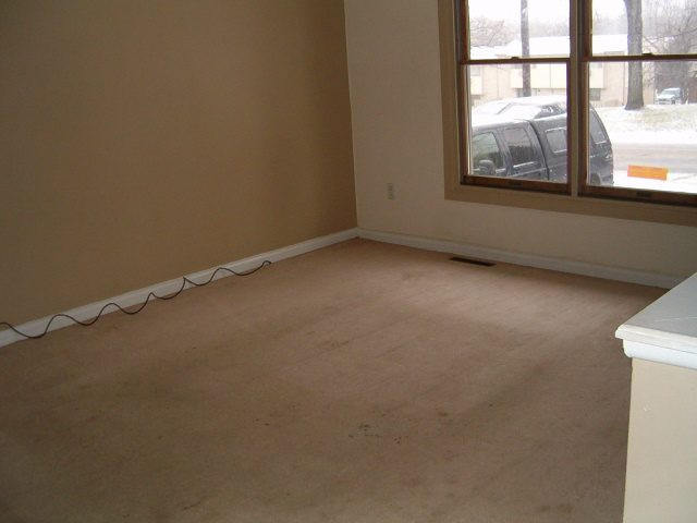 528 Robinson Road Jackson, MI 49203 - Photo 6 of 11 Photo 6