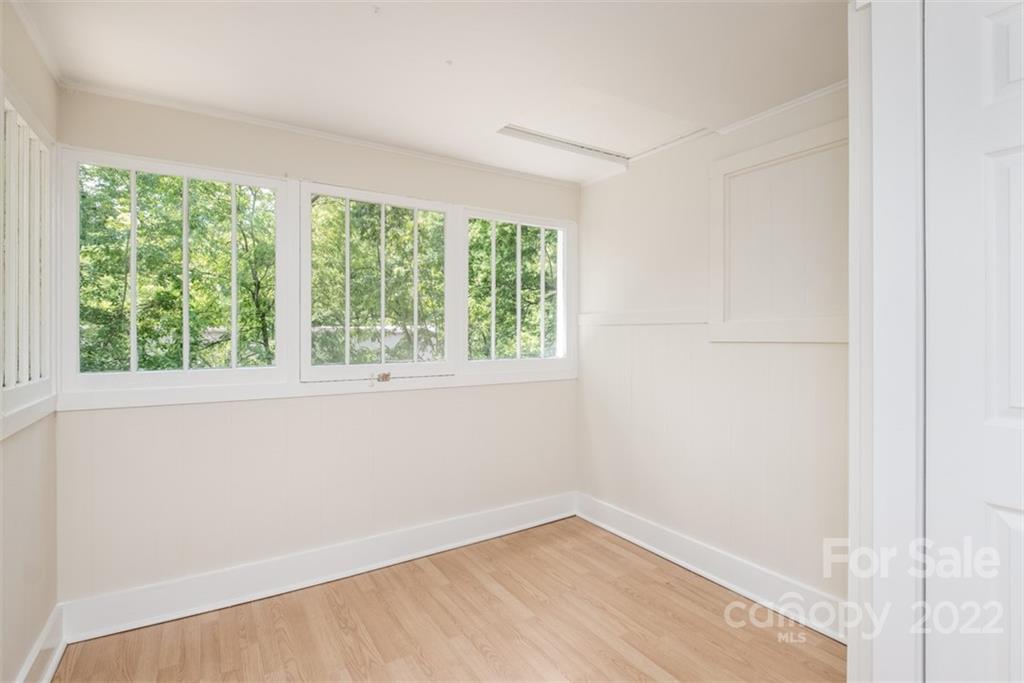 21 Knauth Road Asheville, NC 28805 - Photo 13 of 28 Gallery Image 13