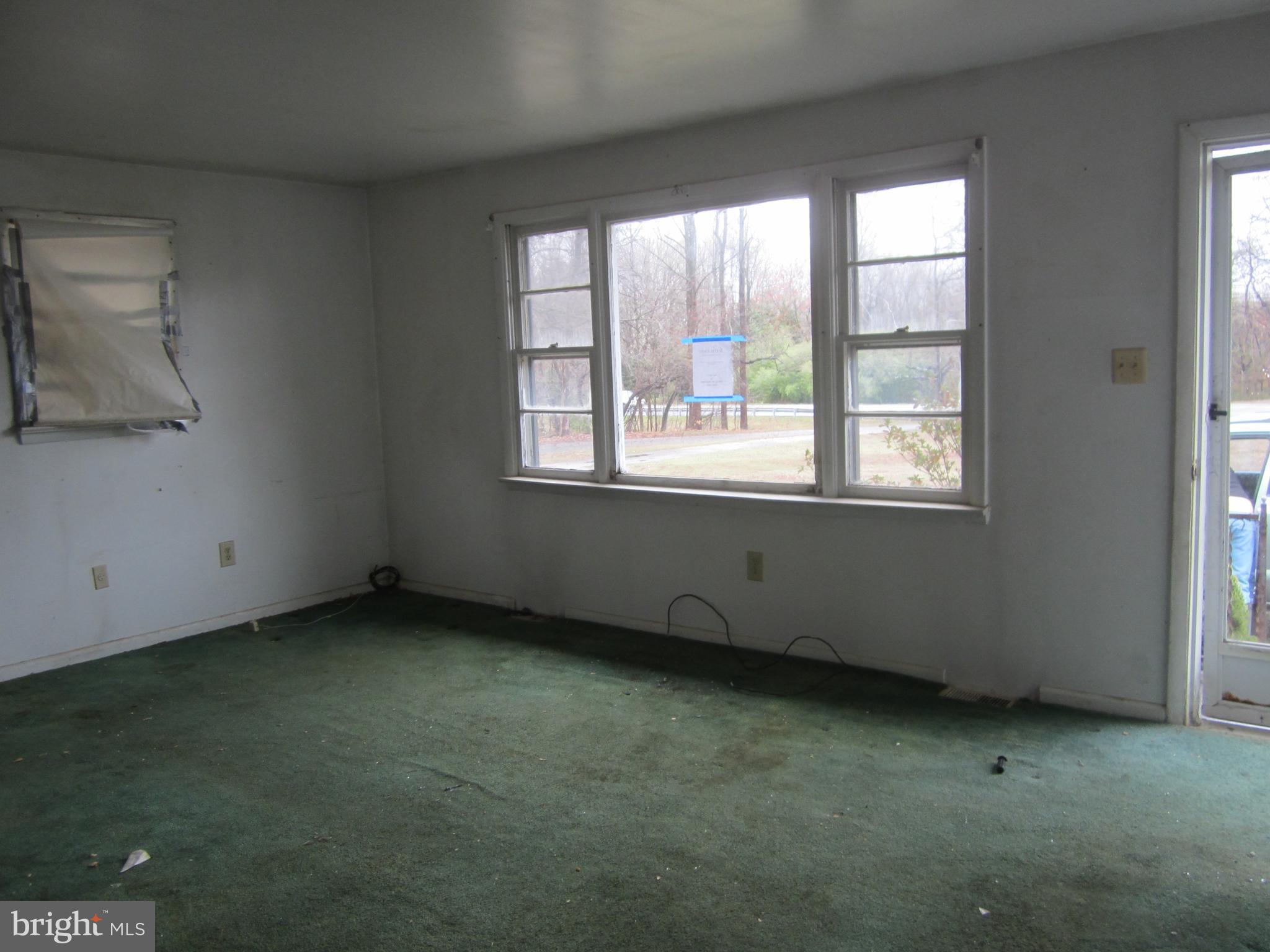7860 Solomons Island Road Owings, MD 20736 - Photo 3 of 12