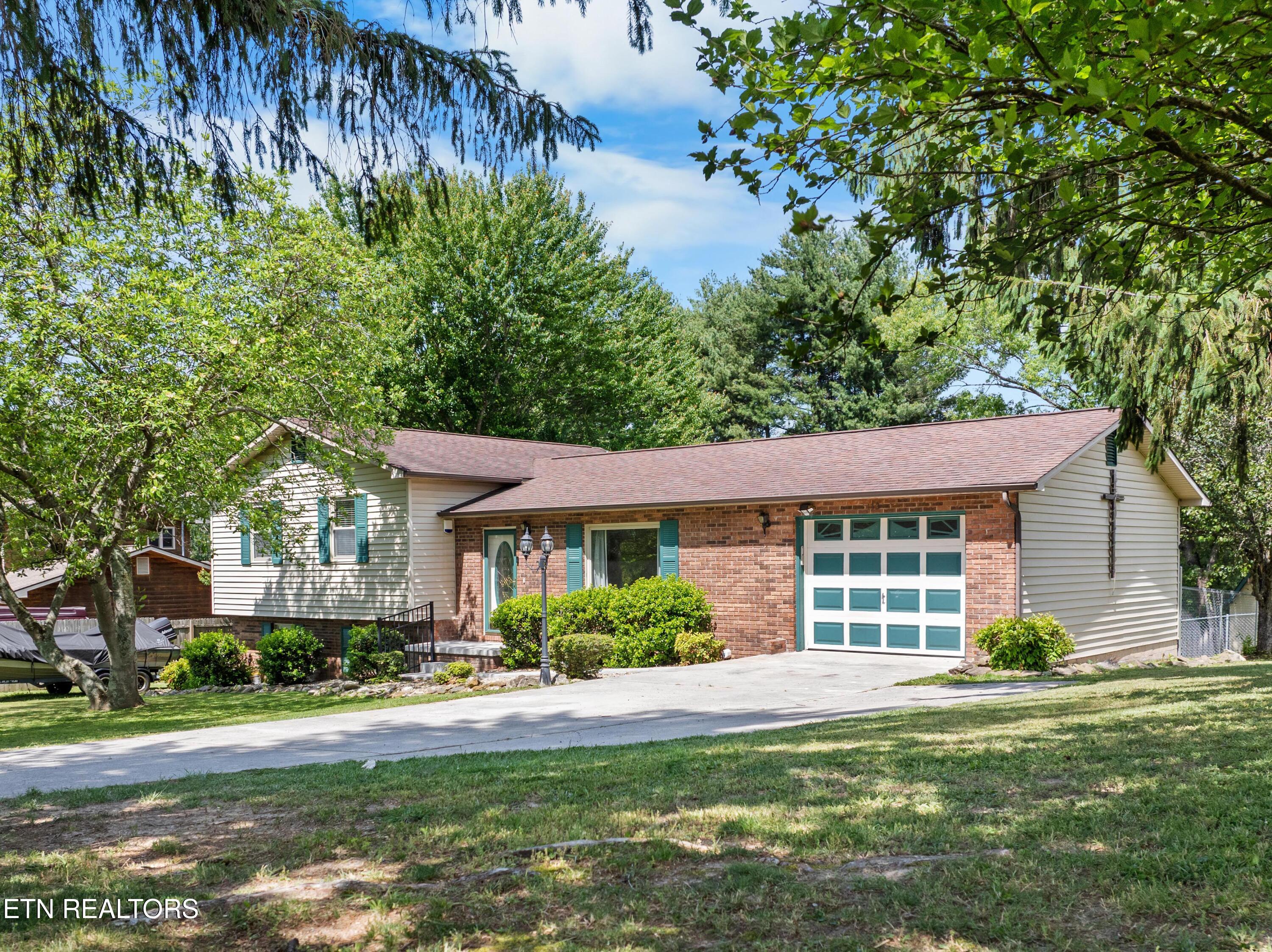 112 Shannon Road Jacksboro, TN 37757 - Photo 28 of 32 DJI_0823