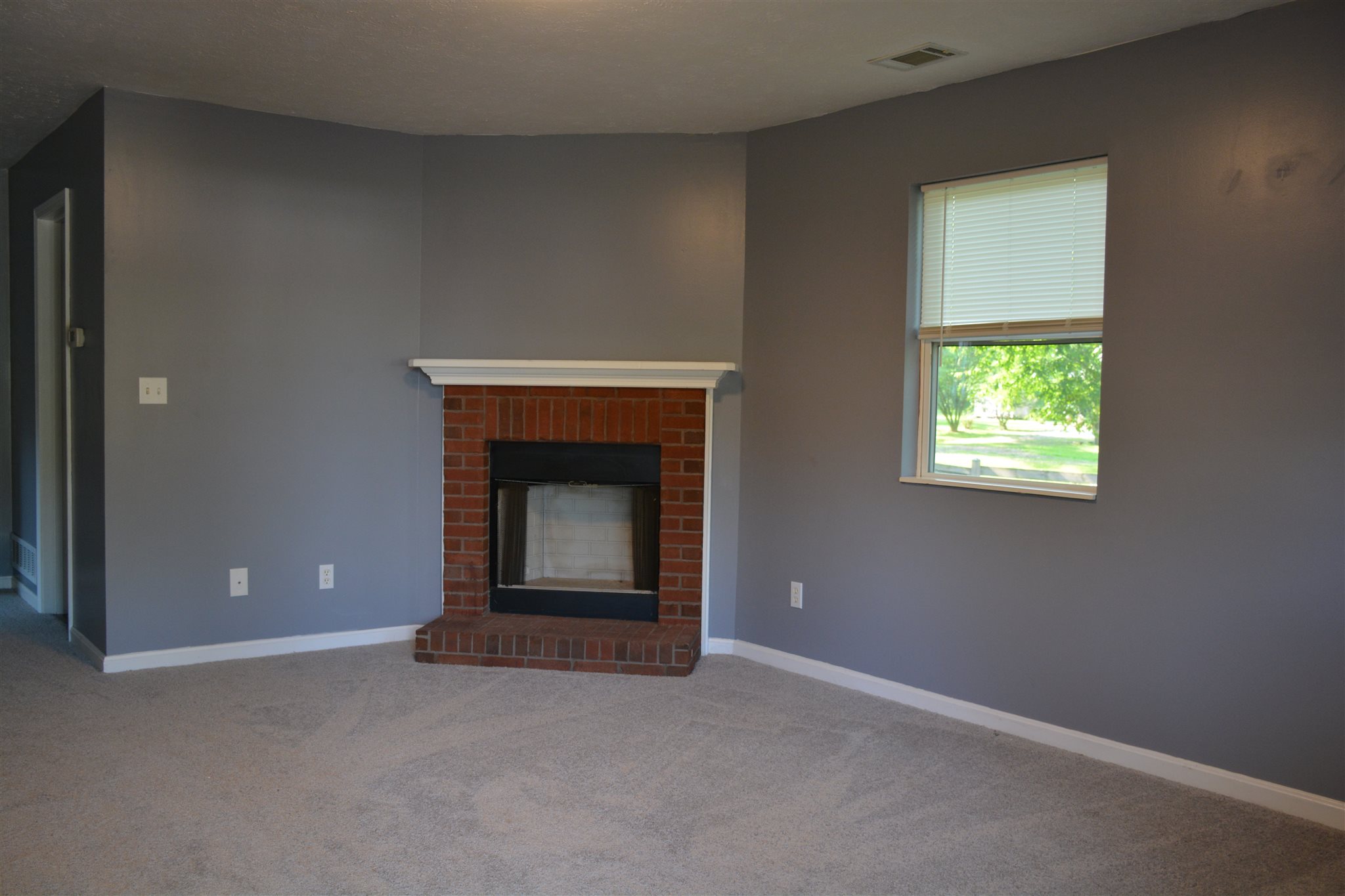 4589 Lenn Road Newburgh, IN 47630 - Photo 2 of 15 Gallery Image 2