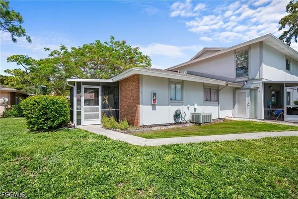 $114,900 | 3369 Yukon Circle, Unit 1, Fort Myers, FL 33907
