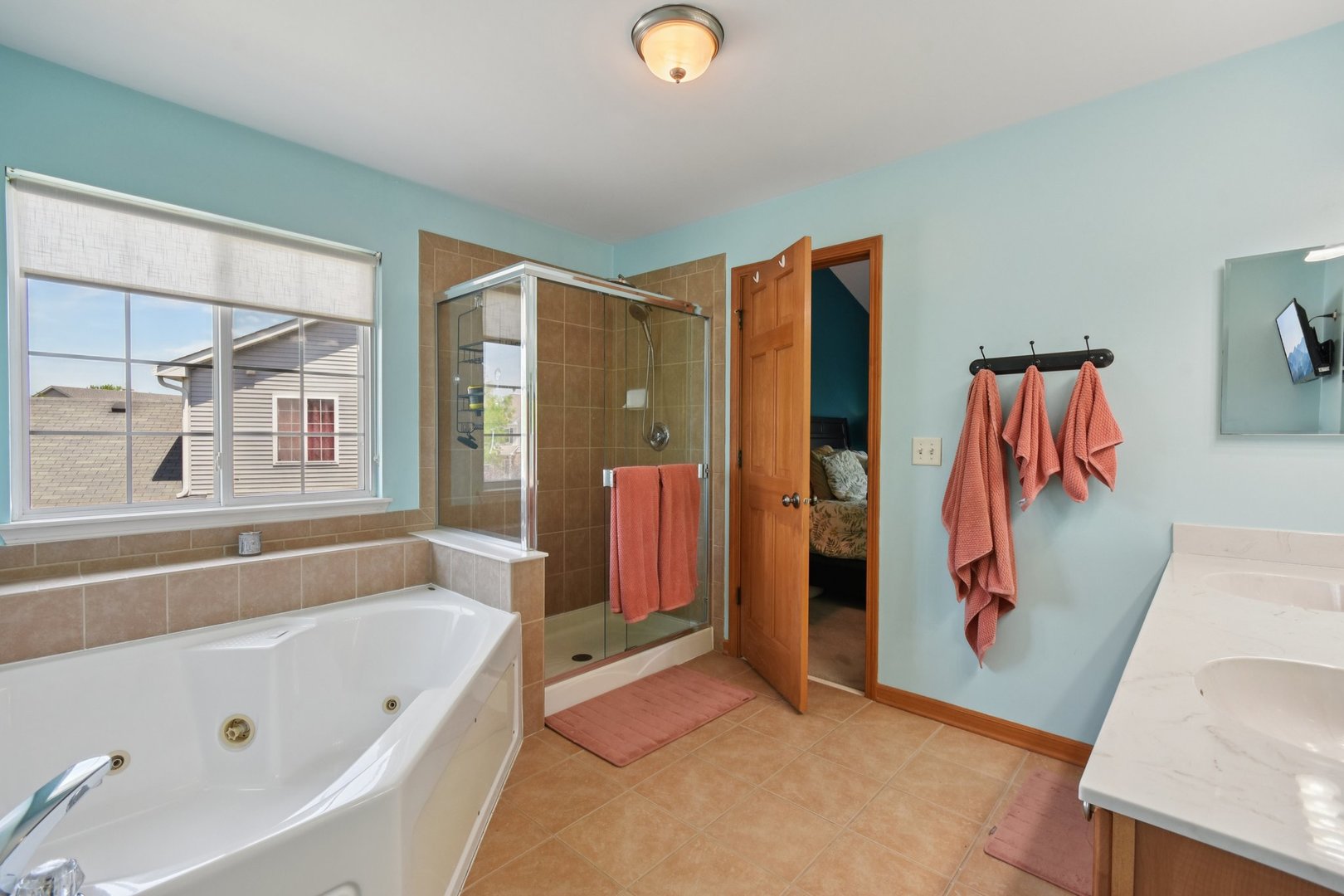 2590 Hennig Road Hampshire, IL 60140 - Photo 17 of 32 Gallery Image 17