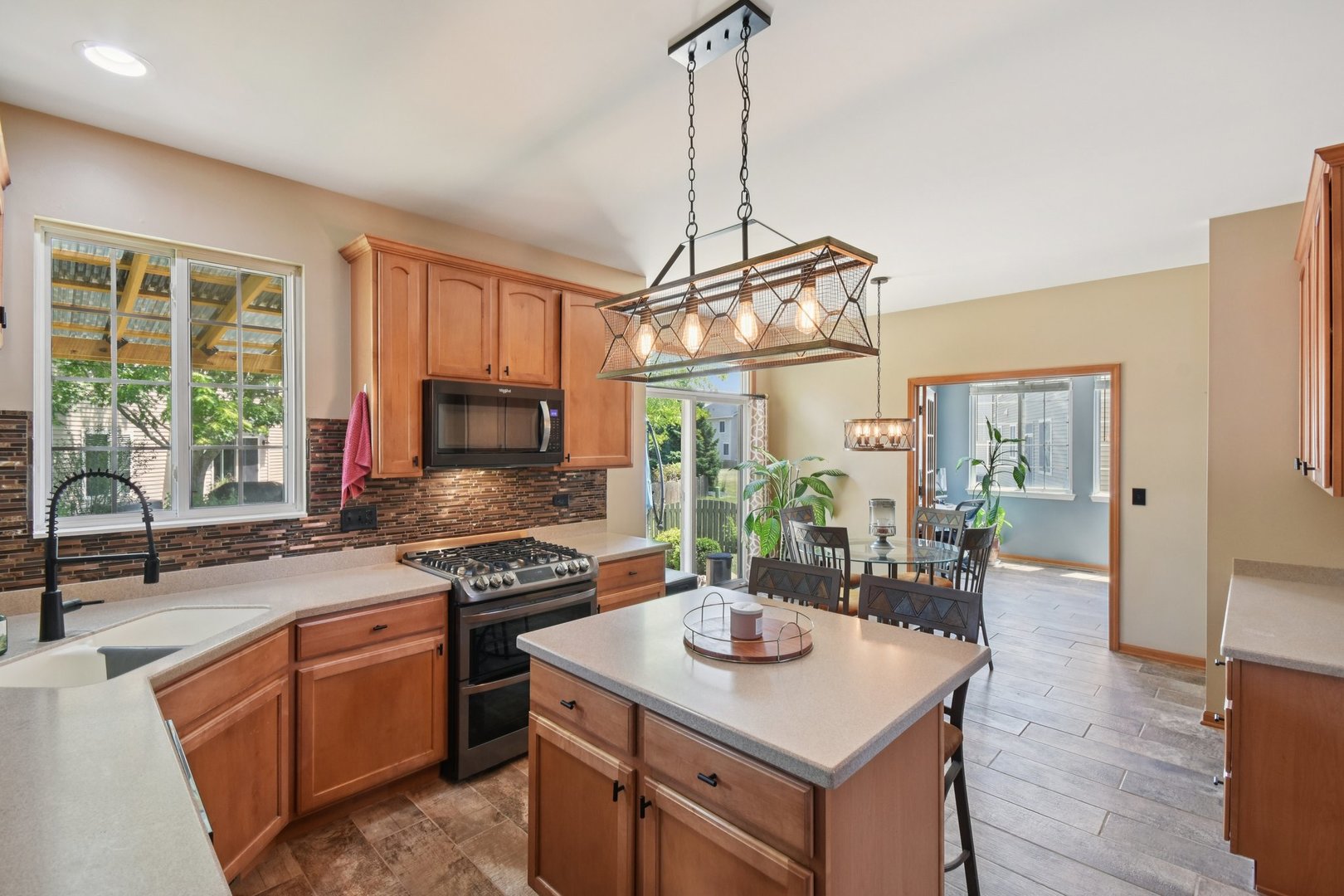 2590 Hennig Road Hampshire, IL 60140 - Photo 4 of 32 Gallery Image 4