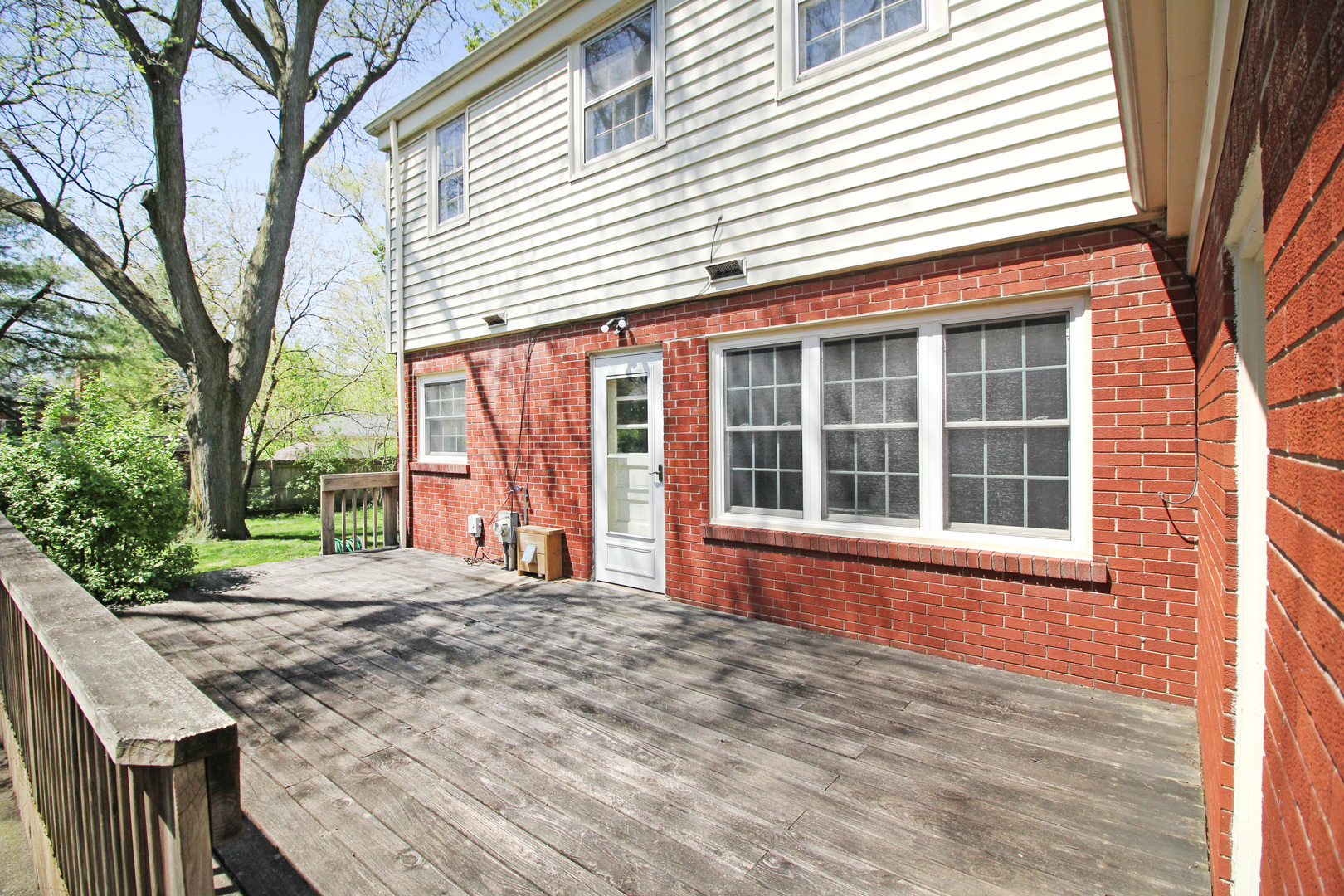 5314 Franklin Avenue Western Springs, IL 60558 - Photo 2 of 5 a view of a house with a patio and a yard