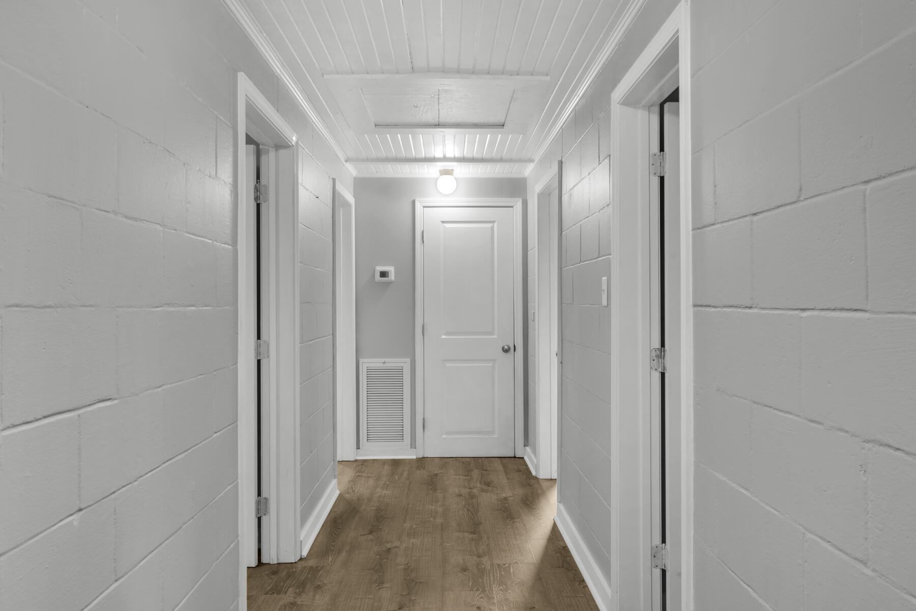 771 Alaqua Drive Freeport, FL 32439 - Photo 14 of 23 a view of a hallway