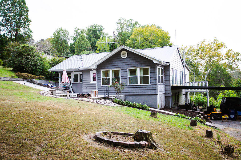 112 Rogers Ridge Road Kingston, TN 37763 - Photo 4 of 28 1F7A2414