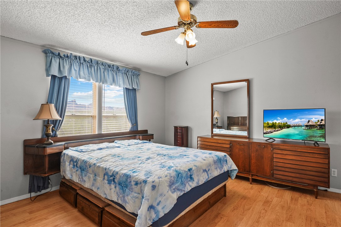 1354 Don Luis Road Golden Valley, AZ 86413 - Photo 10 of 49 Master Bedroom