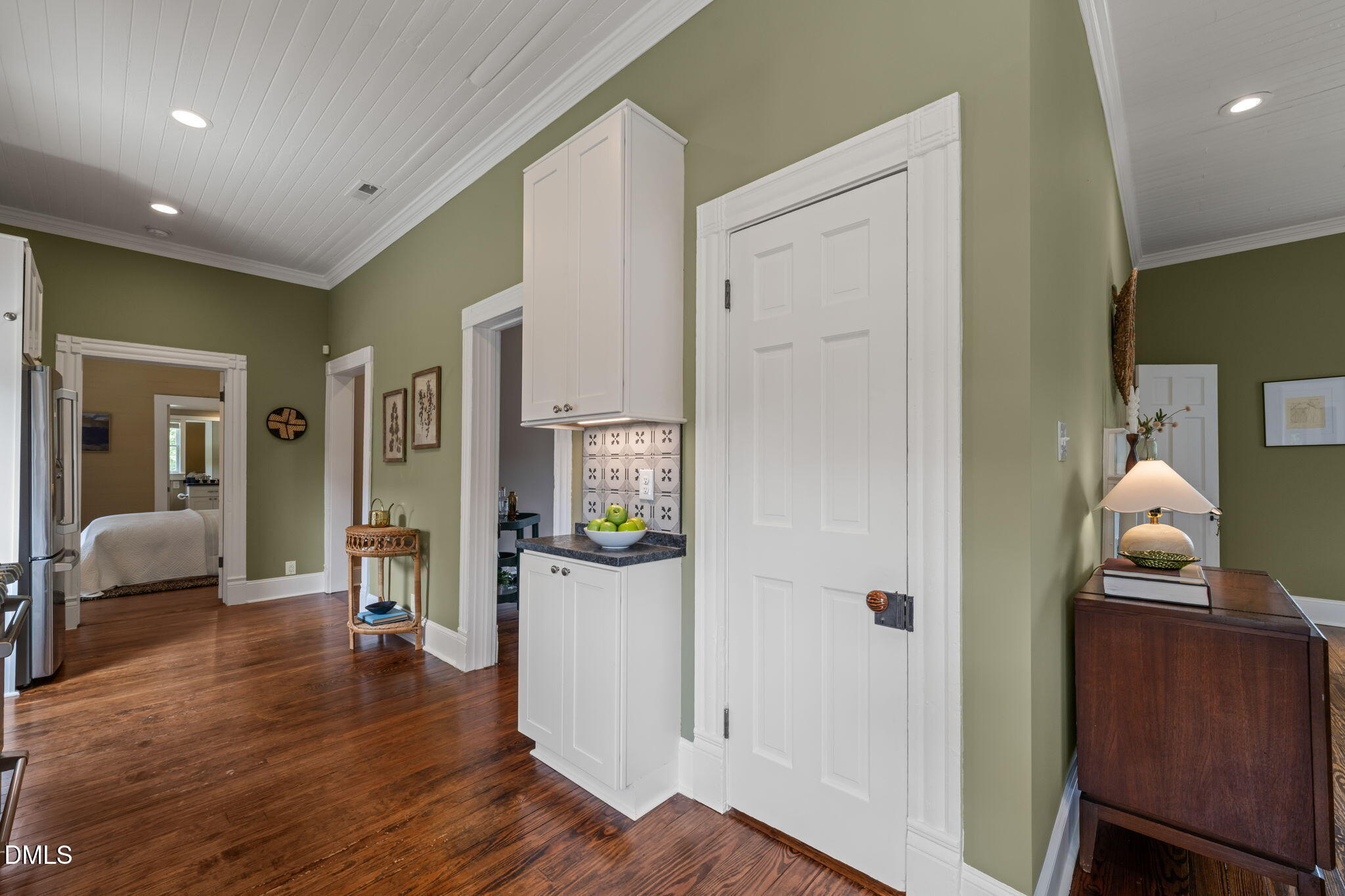 1007 North Roxboro Street Durham, NC 27701 - Photo 20 of 41 19 N side galley and PR door