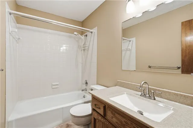 $325,000 | 1619 Southeast Boone Trail, Lee's Summit, MO 64063