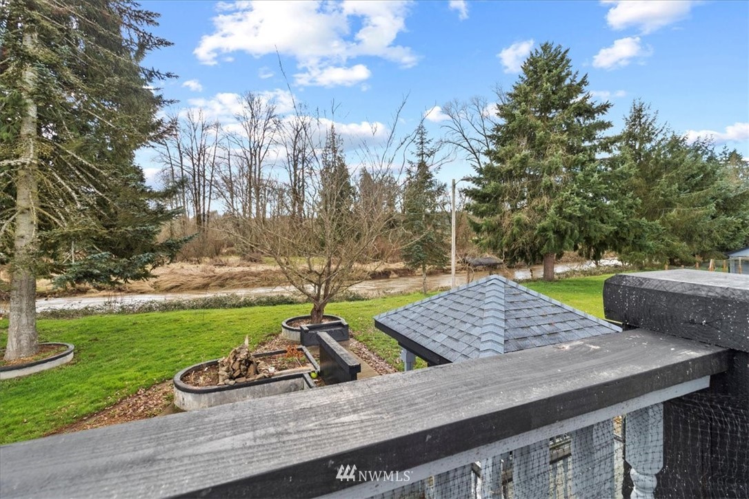 2312 Rice Road Chehalis, WA 98532 - Photo 24 of 39 a view of a wooden floor and outdoor space