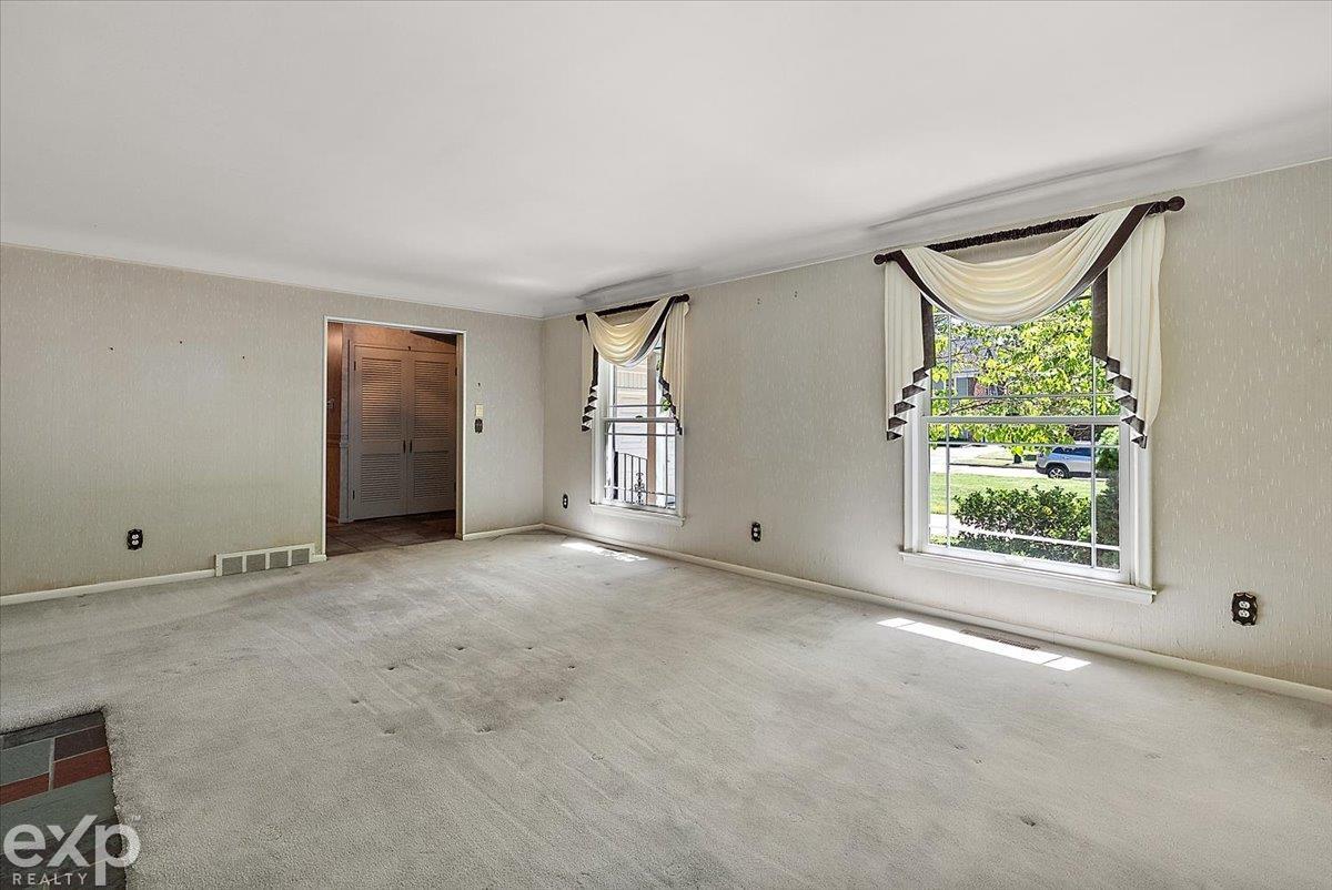 100 Moran Road Grosse Pointe Farms, MI 48236 - Photo 26 of 61