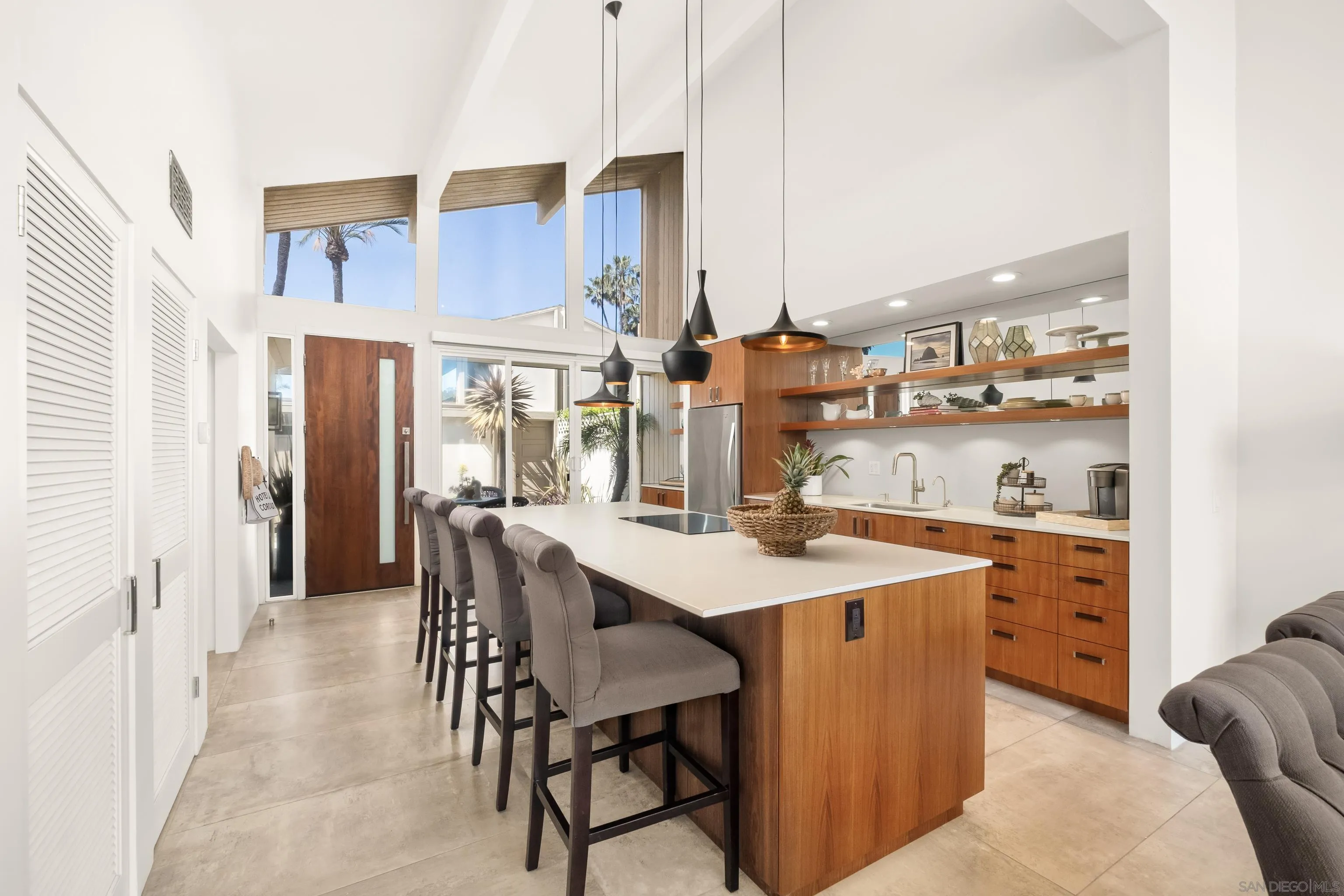 119 Via Coronado Rancho Santa Fe, CA 92091 - Photo 9 of 33