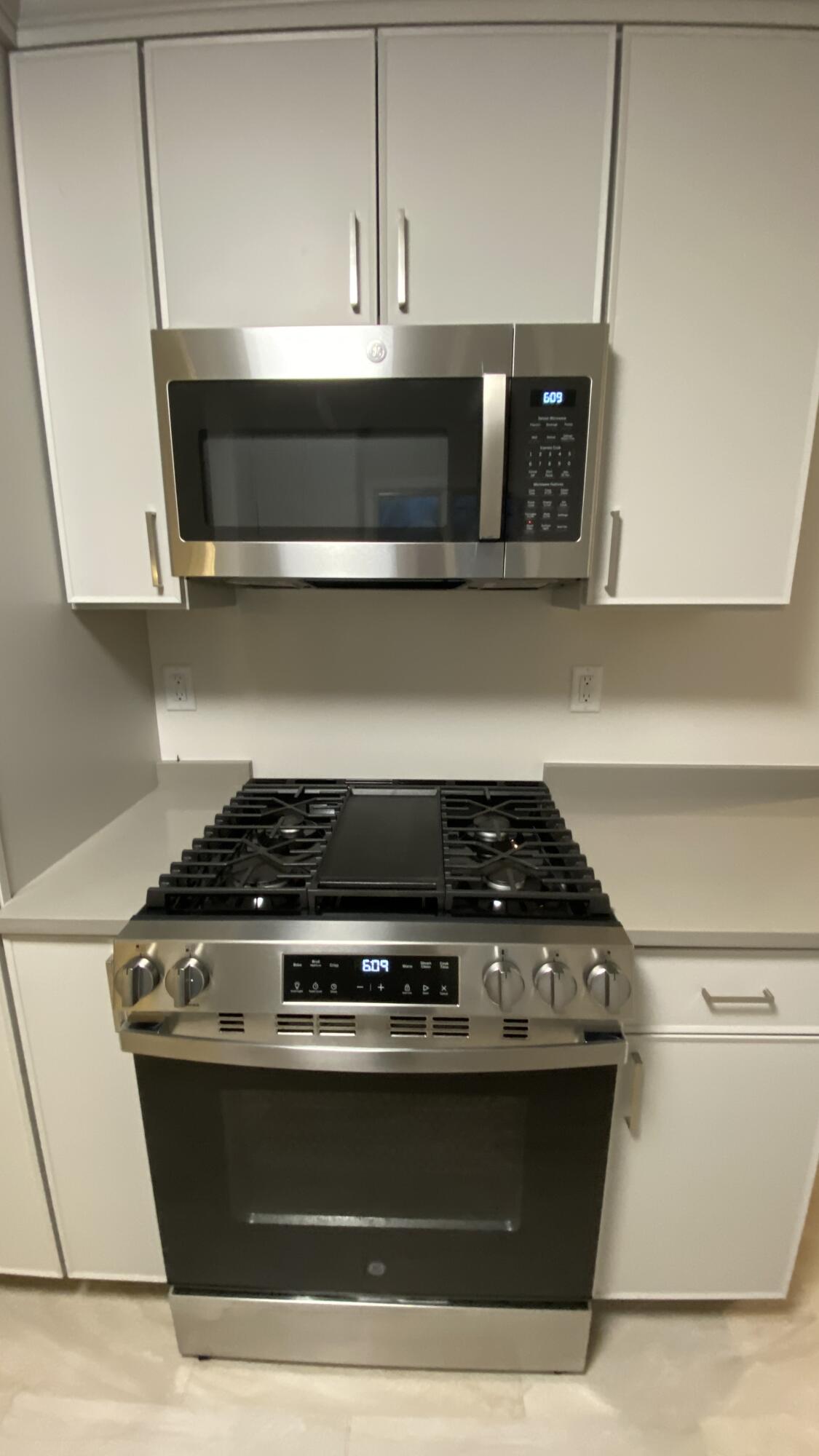 408 North Griffith Boulevard Griffith, IN 46319 - Photo 16 of 61 1125x2000