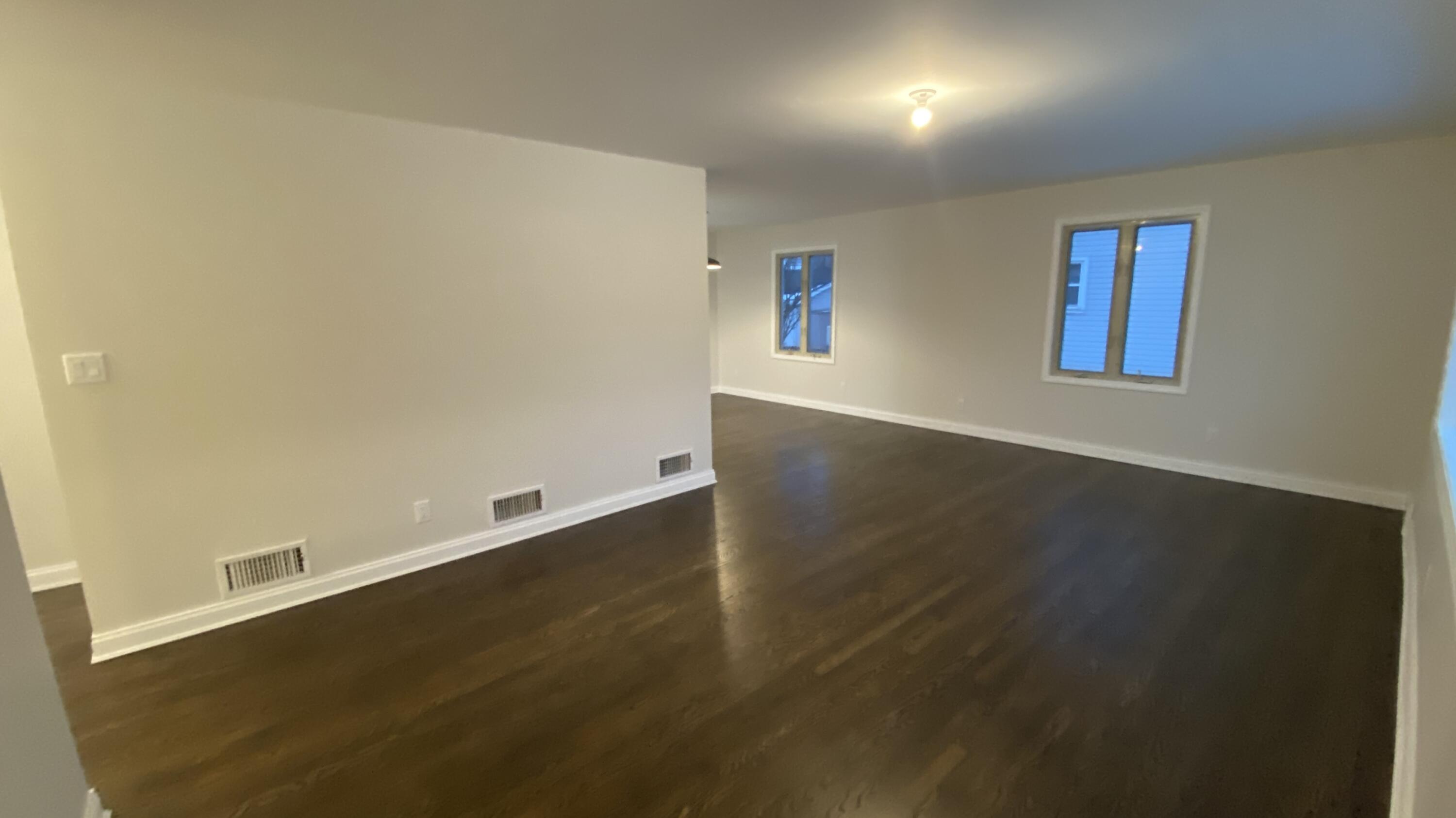 408 North Griffith Boulevard Griffith, IN 46319 - Photo 9 of 61 3000x1687