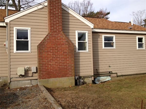 118 Swifts Beach Road Wareham, MA 02571 - Photo 4 of 13 Gallery Image 4