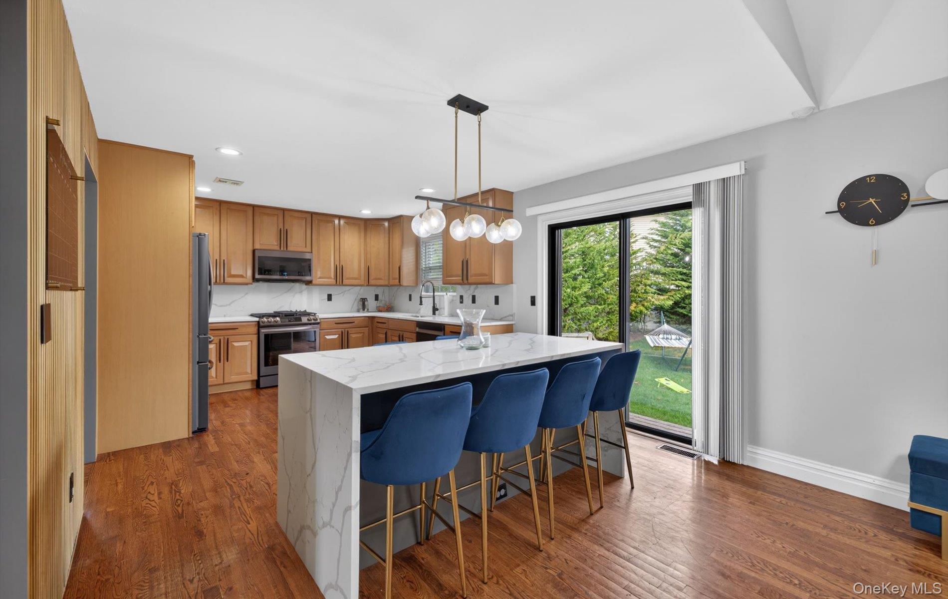 875 Otsego Road West Hempstead, NY 11552 - Photo 11 of 37