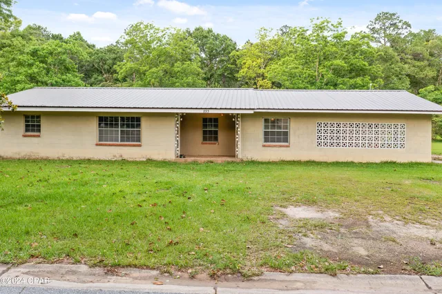 $149,900 | 893 South 8th Street, Chipley, FL 32428