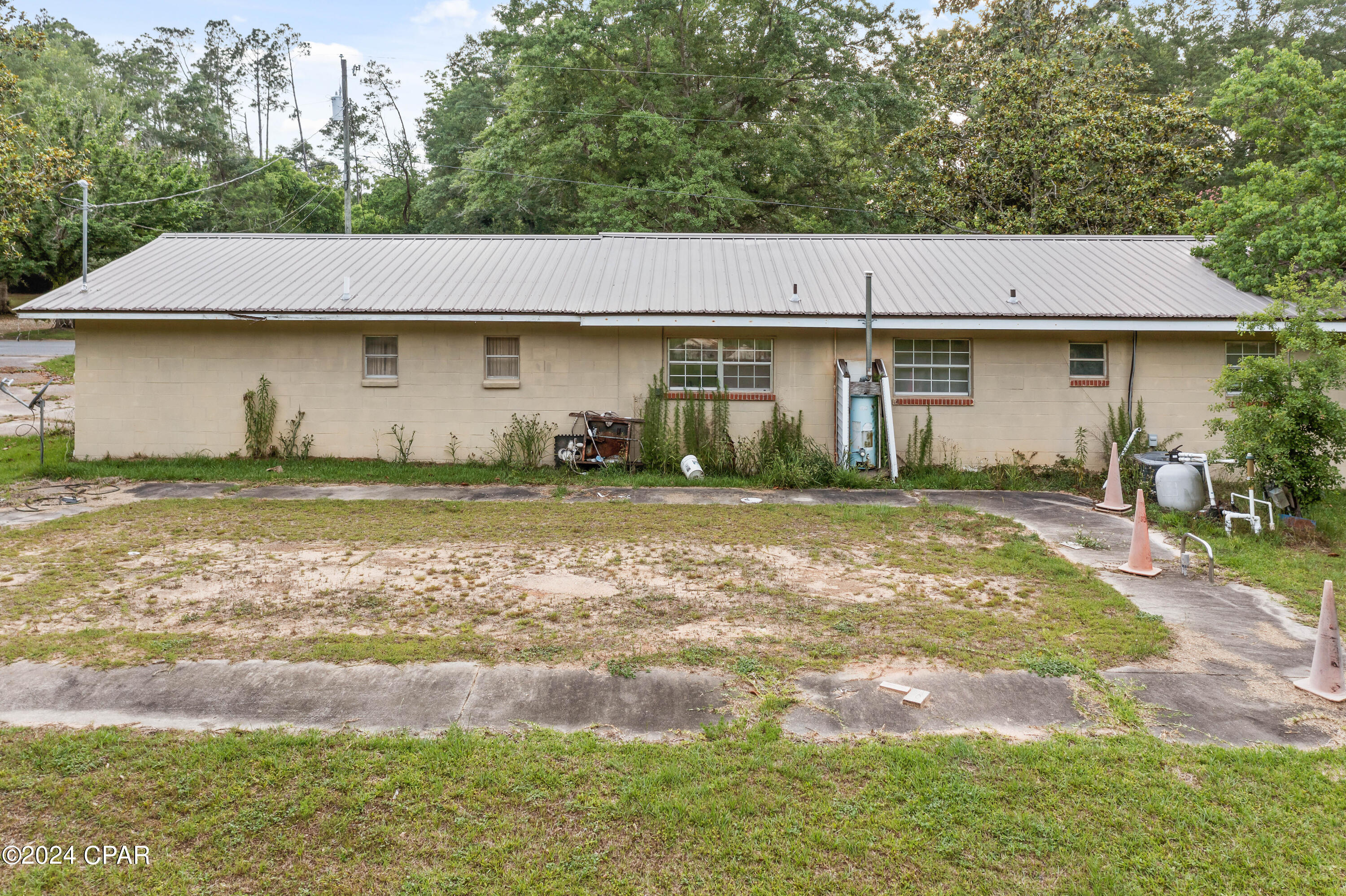 893 South 8th Street Chipley, FL 32428 - Photo 5 of 20