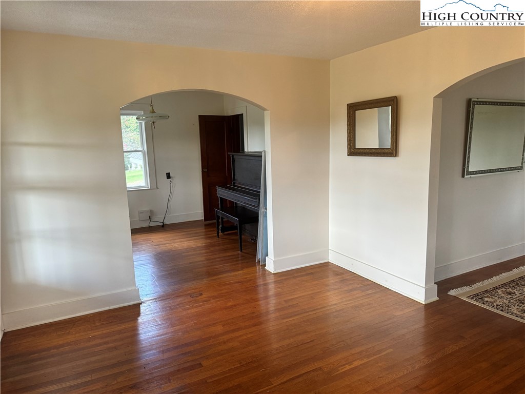 1515 Little Pine Road Ennice, NC 28623 - Photo 7 of 26 Gallery Image 7