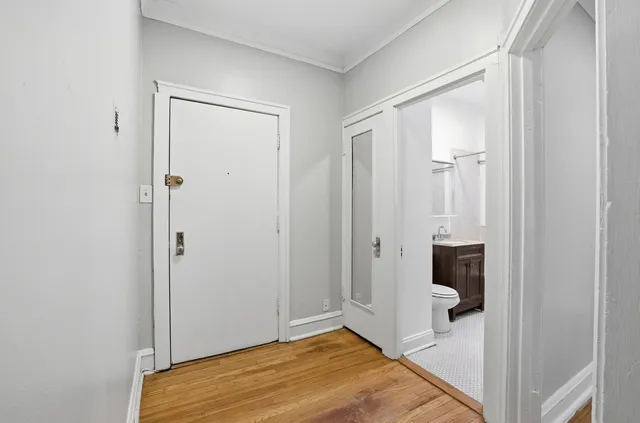 $1,695 | 2336 West Addison Street, Unit I2, Chicago, IL 60618