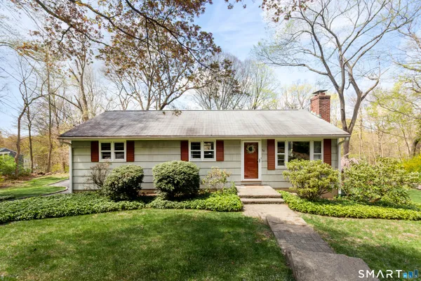 $625,000 | 54 Bunnell Circle, Fairfield, CT 06825