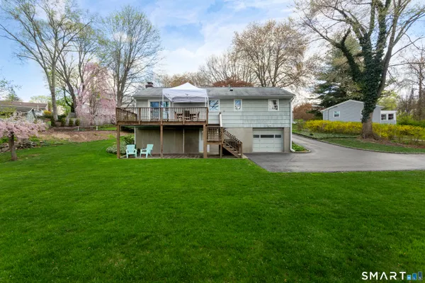$625,000 | 54 Bunnell Circle, Fairfield, CT 06825
