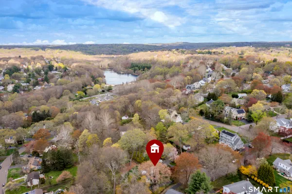 $625,000 | 54 Bunnell Circle, Fairfield, CT 06825