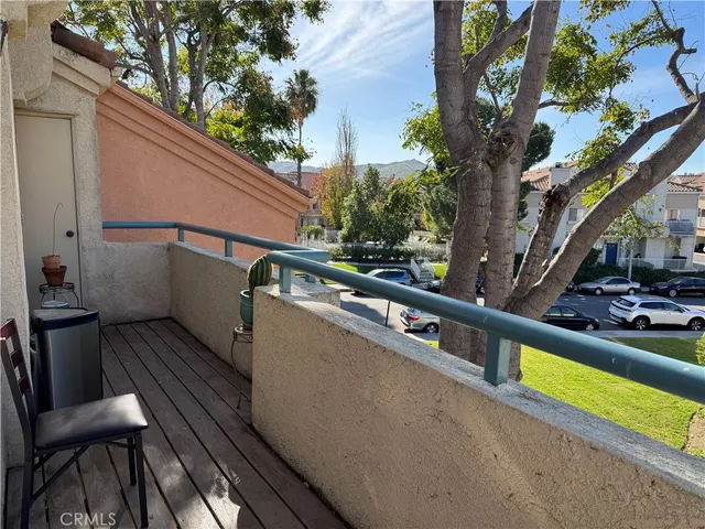 $459,000 | 18110 Erik Court, Unit 592, Canyon Country, CA 91387