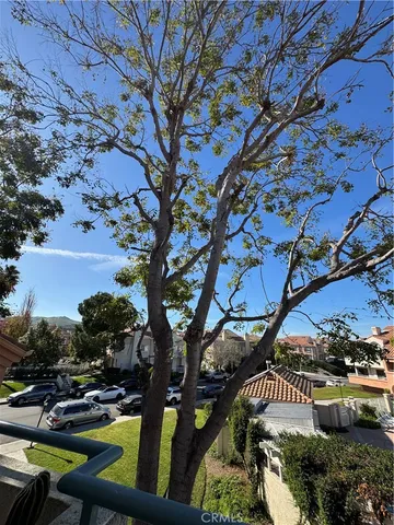 $459,000 | 18110 Erik Court, Unit 592, Canyon Country, CA 91387