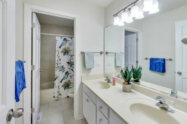 $525,000 | 14267 Castlebar Trail, Woodstock, IL 60098