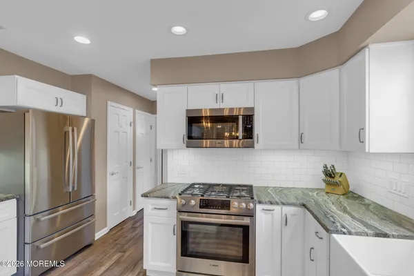 $899,000 | 33 Beechwood Drive, Robbinsville, NJ 08691