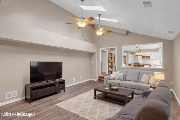$899,000 | 33 Beechwood Drive, Robbinsville, NJ 08691