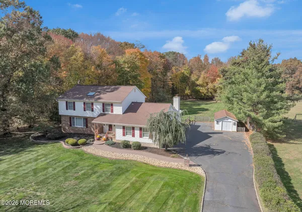 $899,000 | 33 Beechwood Drive, Robbinsville, NJ 08691