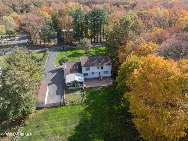 $899,000 | 33 Beechwood Drive, Robbinsville, NJ 08691