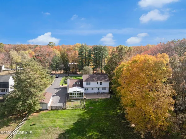 $899,000 | 33 Beechwood Drive, Robbinsville, NJ 08691