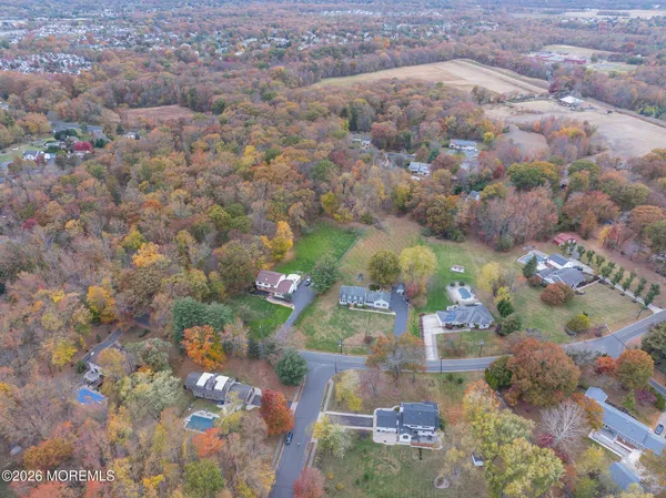 $899,000 | 33 Beechwood Drive, Robbinsville, NJ 08691