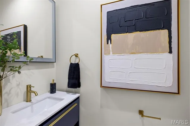 $275,000 | 3144 Potomac Street, St. Louis, MO 63118